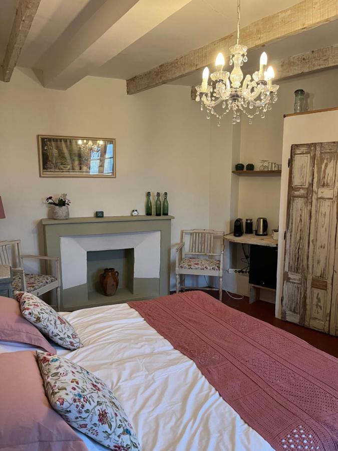 Bed and Breakfast Mas Lou Parpaioun Crestet Екстер'єр фото